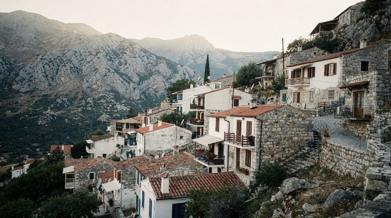 Arachova: the stone village above the Gulf of Corinth