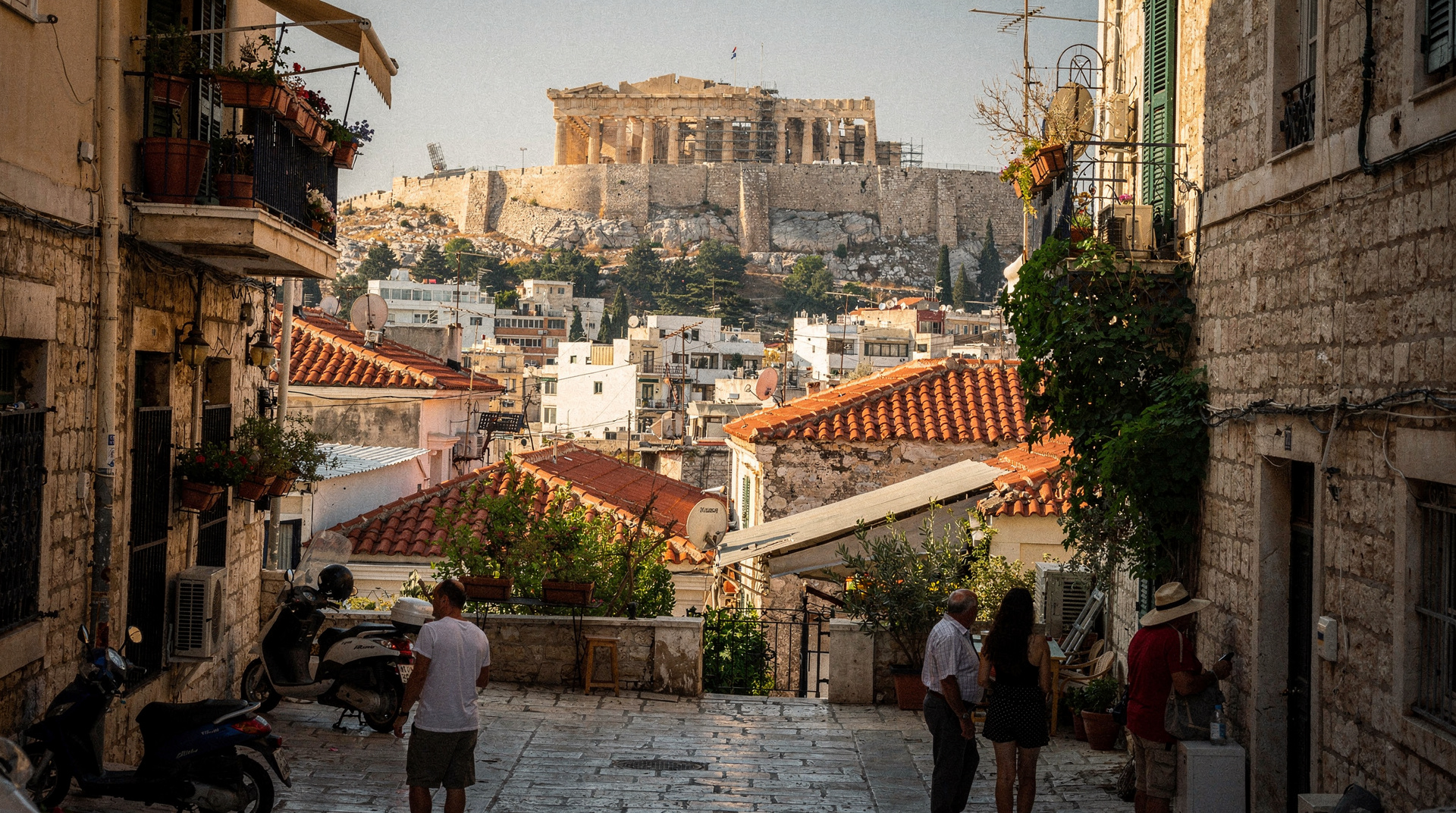 Best walking tours in Athens: the complete guide
